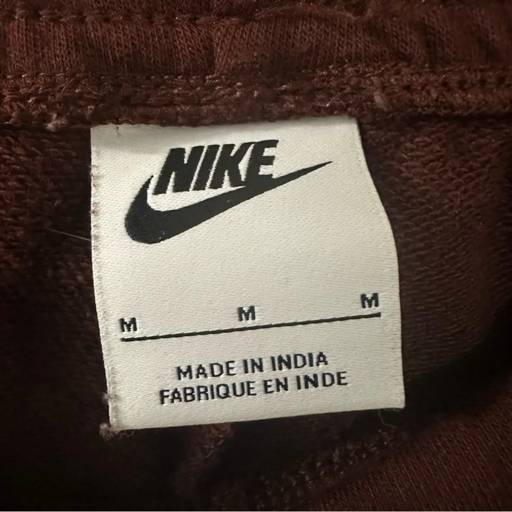 Nike BV4095 Women's Sportswear Essential Fleece Jogger Pants Maroon Size Medium - Picture 8 of 10